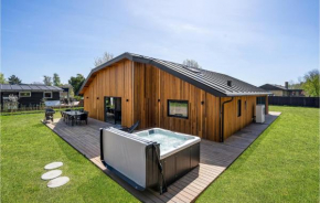 Beautiful Home In Børkop With Kitchen
